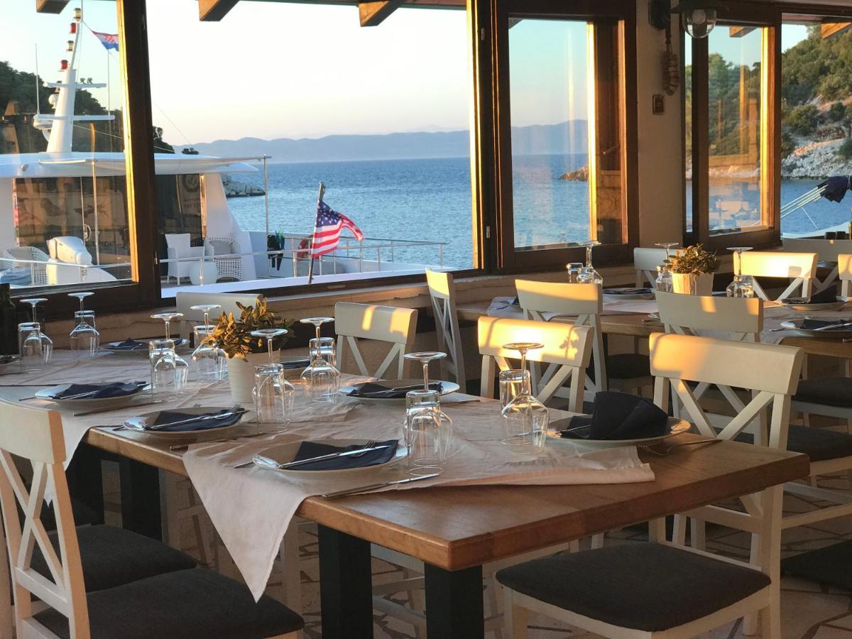 Accommodation Triton Lastovo Dış mekan fotoğraf