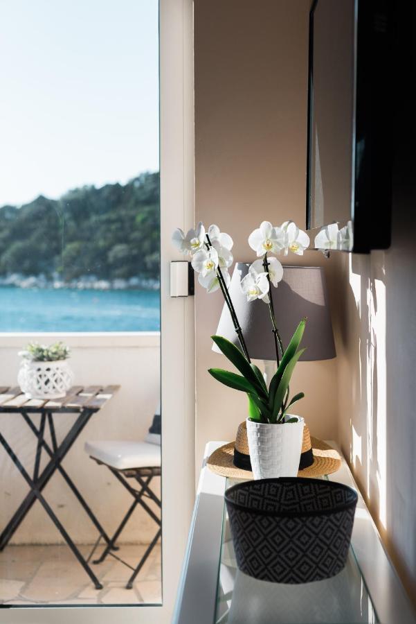Accommodation Triton Lastovo Dış mekan fotoğraf